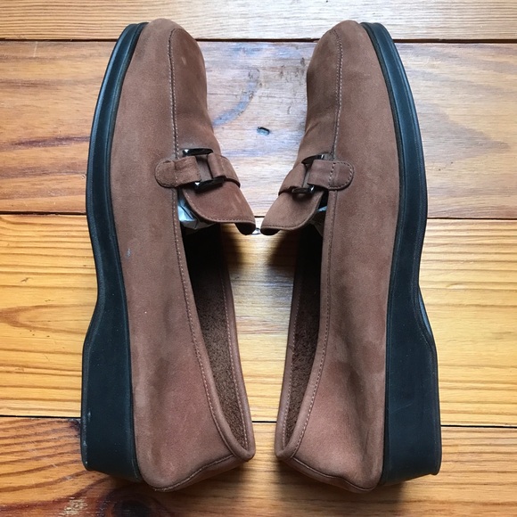 Aerosoles Tan Brown Soft Suede Leather Loafers, EUC, 8.5 - Picture 6 of 10